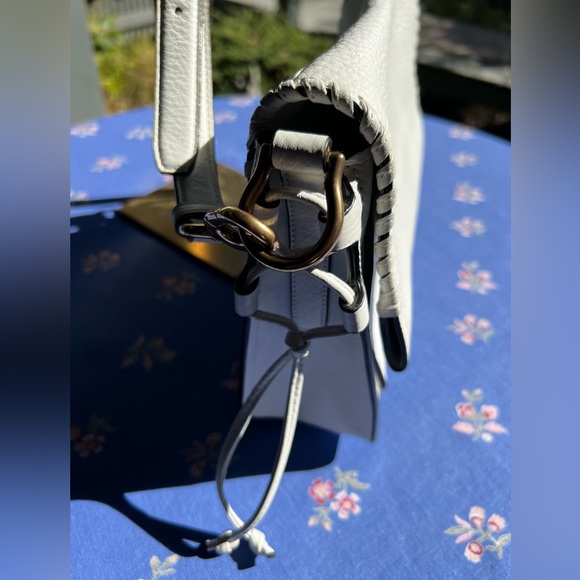 Stuart Weitzman White Leather Shoulder Crossbody Bag - Picture 2 of 6